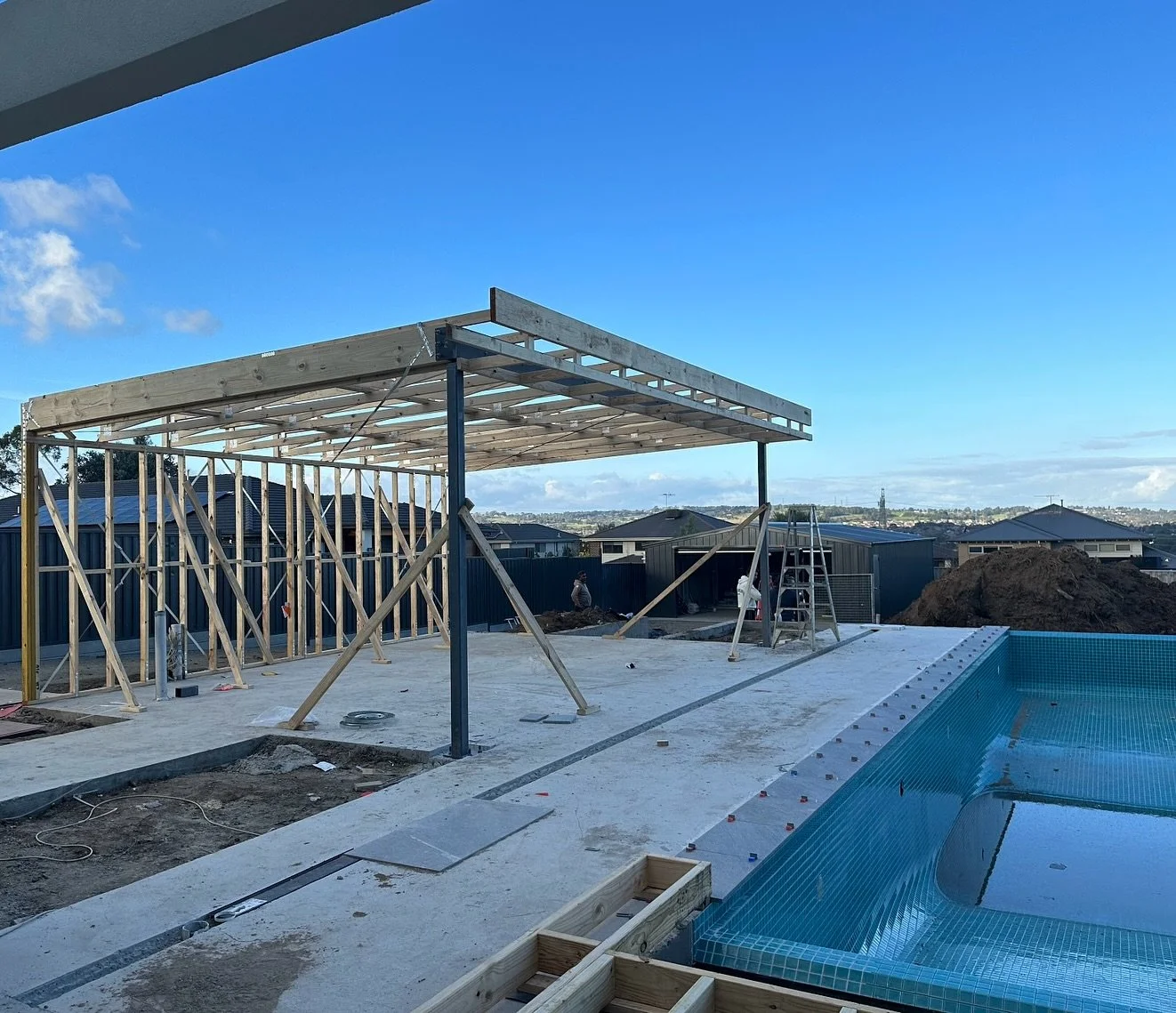 Pool house and BBQ area construction in Narre Warren North 😮&zwj;💨