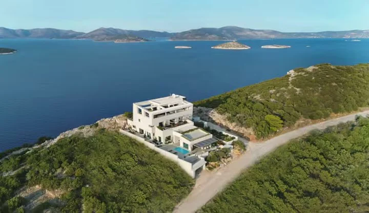 marathon blue villa