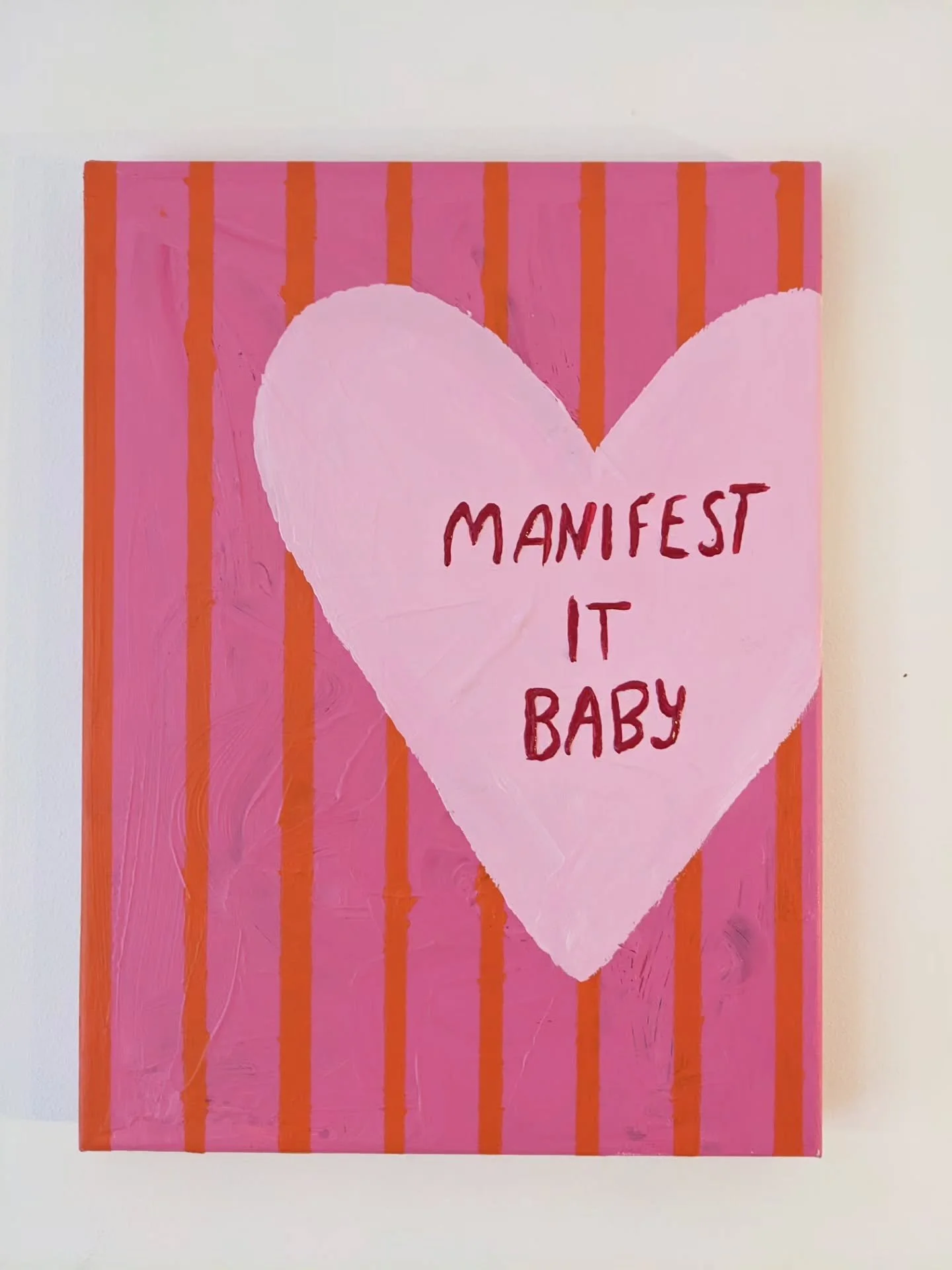 manifest it baby

ich glaube wir alle haben dieses eine leben im kopf
das wir &bdquo;irgendwann&ldquo; anfangen
wenn mehr geld da ist
wenn wir mutiger sind
wenn es sich sicher anf&uuml;hlt

und dann warten wir
und warten
und nennen es planen

aber eh