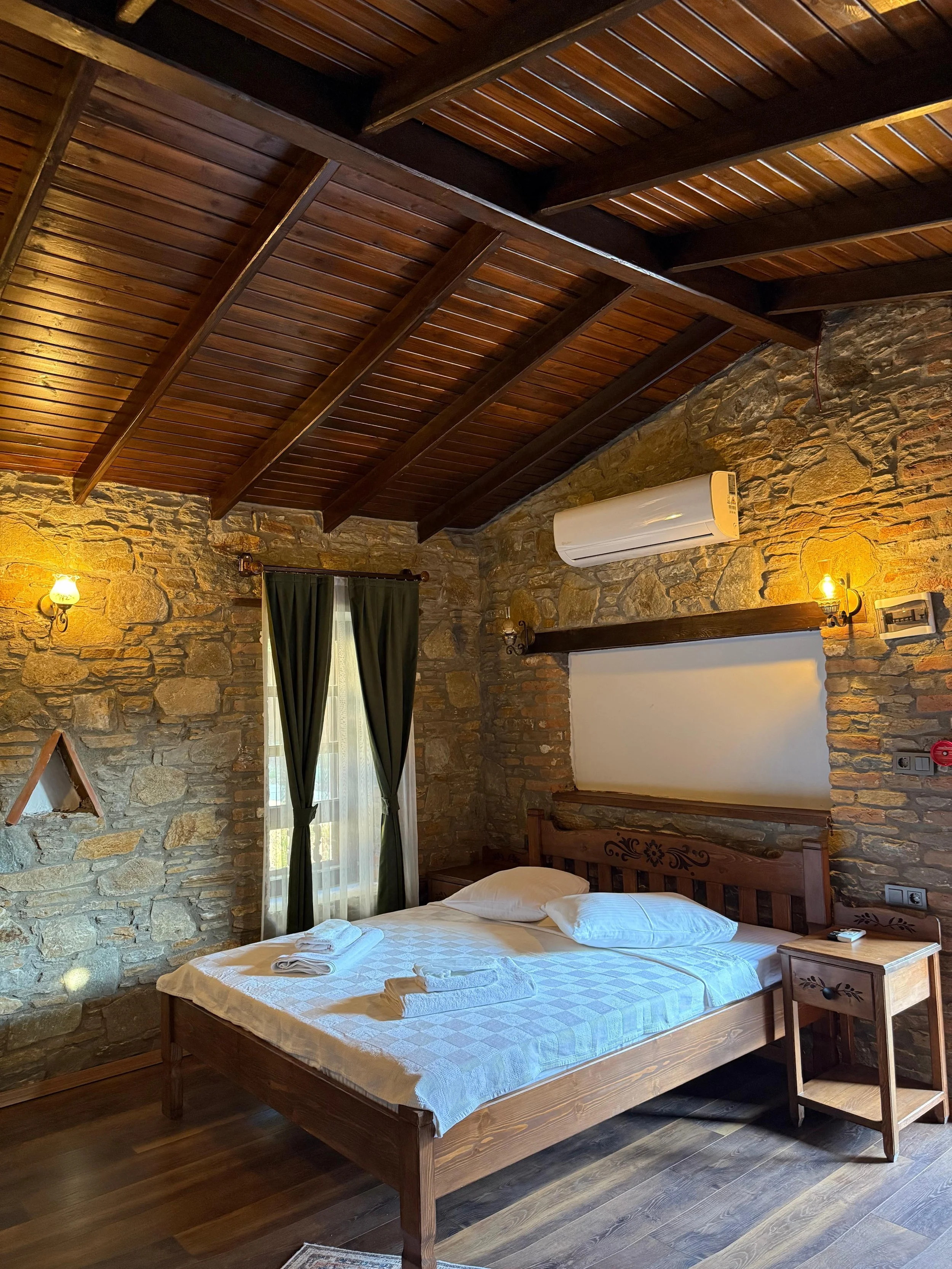 WhatsApp Image 2025-10-20 at 11.22.42.jpeg