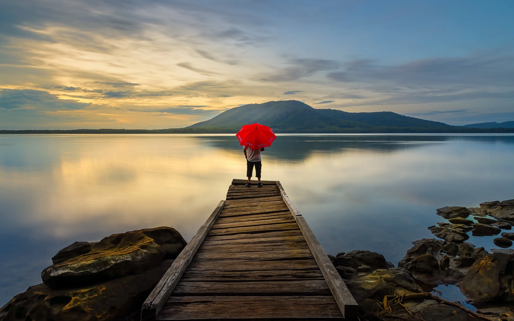Capturing Motion: Why Long Exposures Make Clouds Stretch and Water Smooth