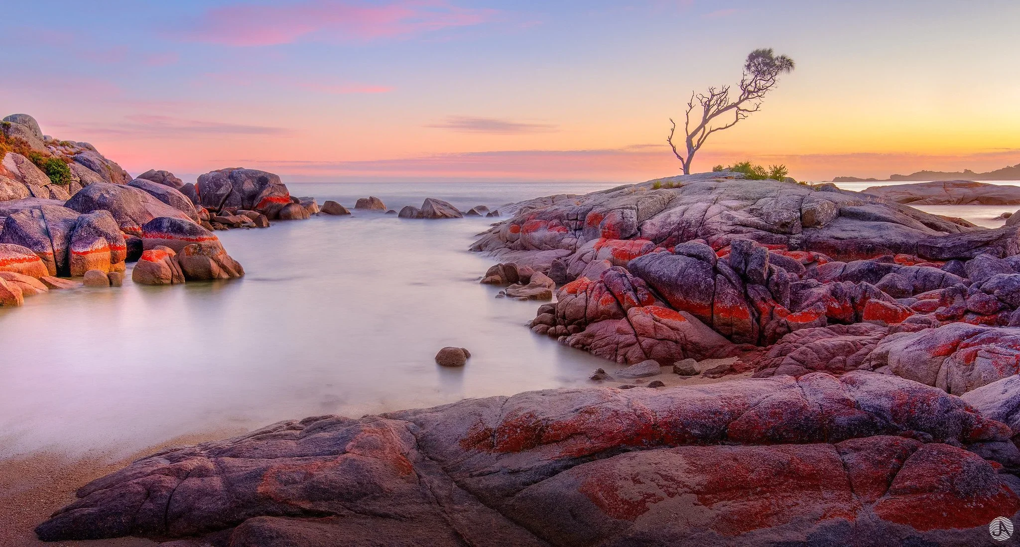 tasmaina-bay-of-fires-2.webp