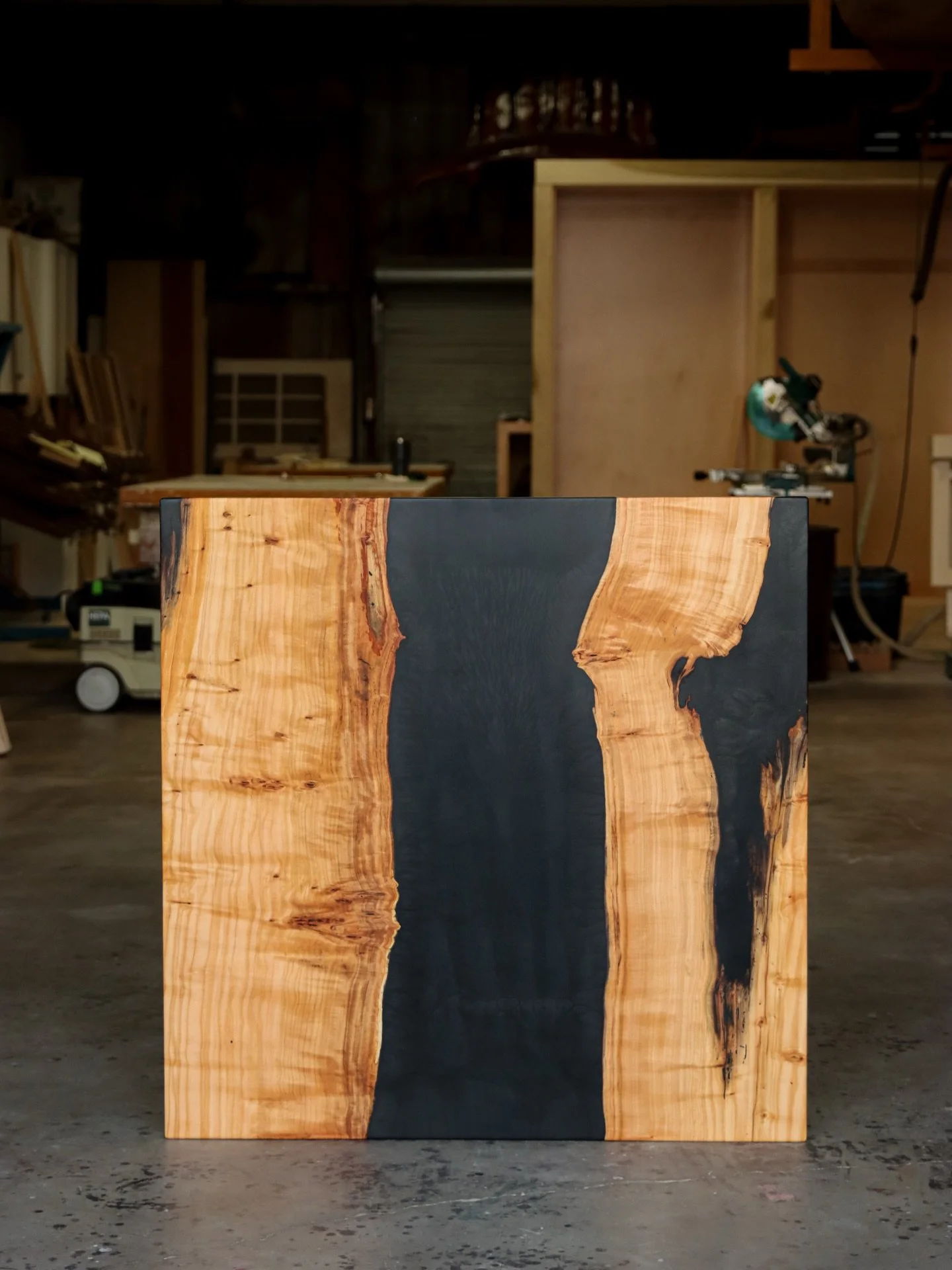 Latest epoxy project 😍 Coffee table top that measures 42&rdquo; x 42&rdquo; using silver maple live edge slabs with some black epoxy. Sealed with some good ole @odiesoil