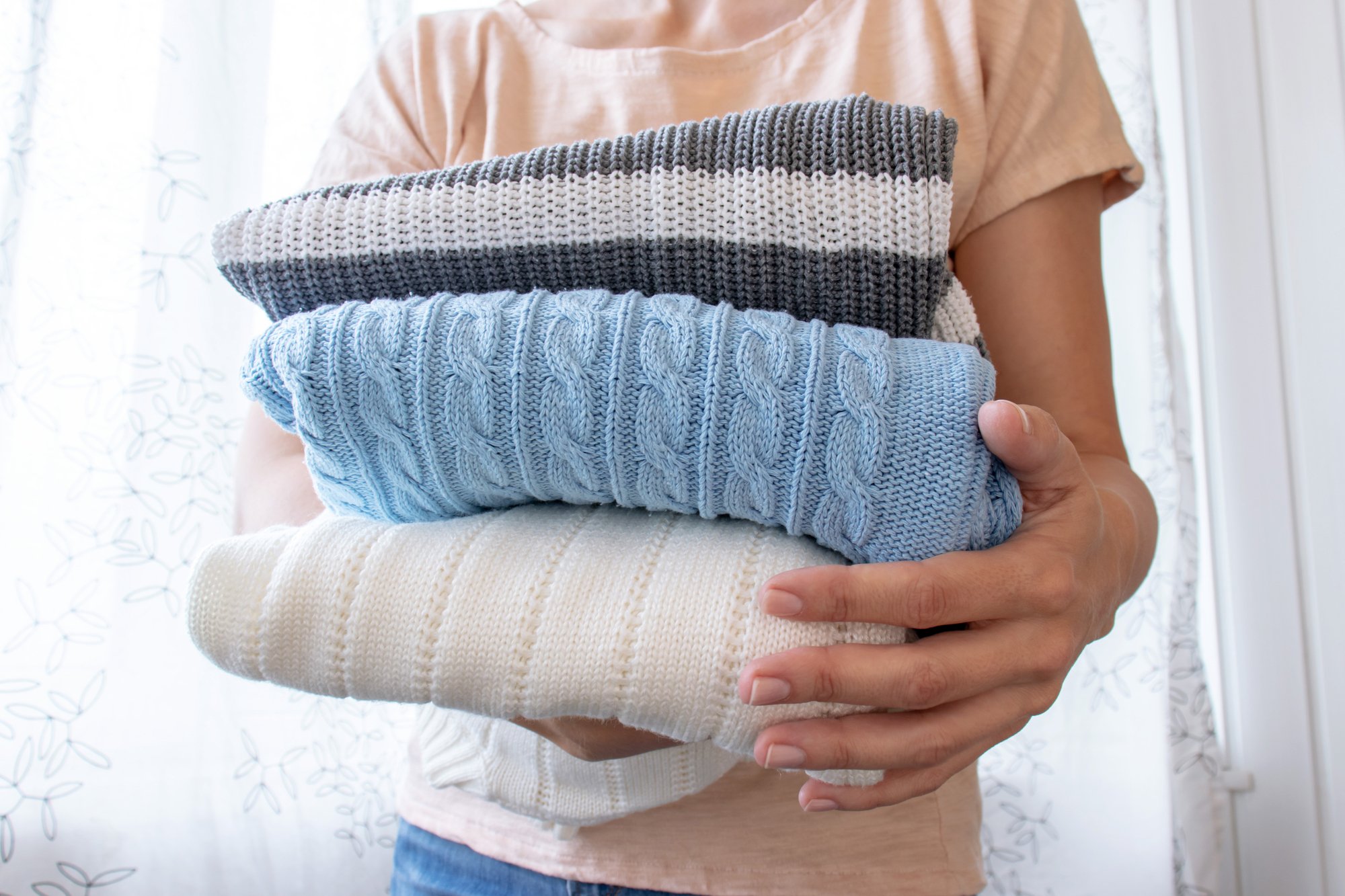 Essential Tips for Storing Winter Clothes