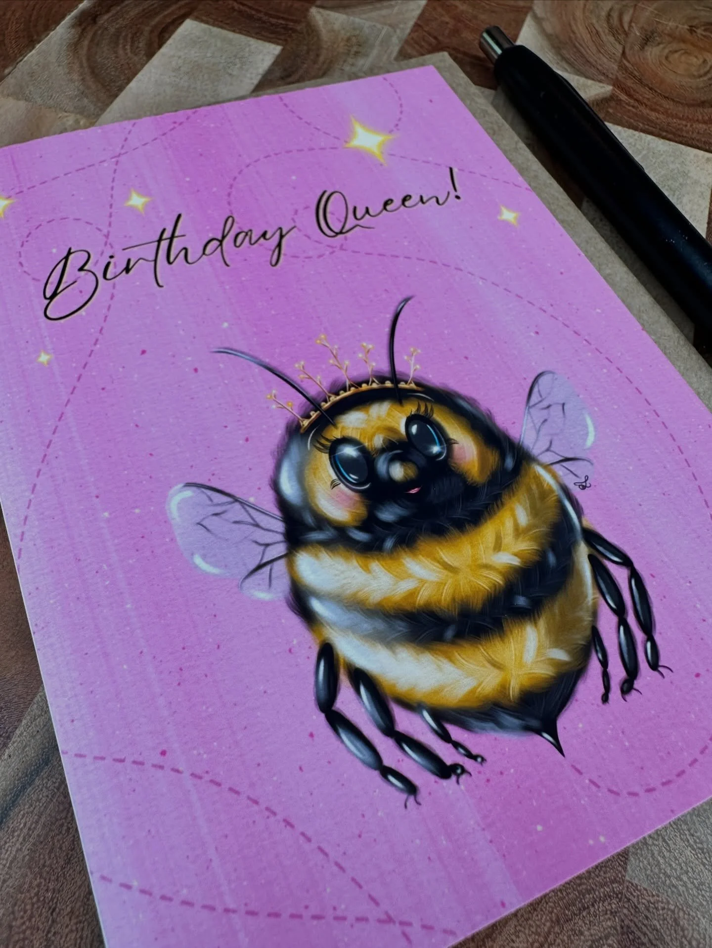 Birthday Queen Bee 🐝 💛 #queenbee #birthdaycard #rochesterny #rochesterartist