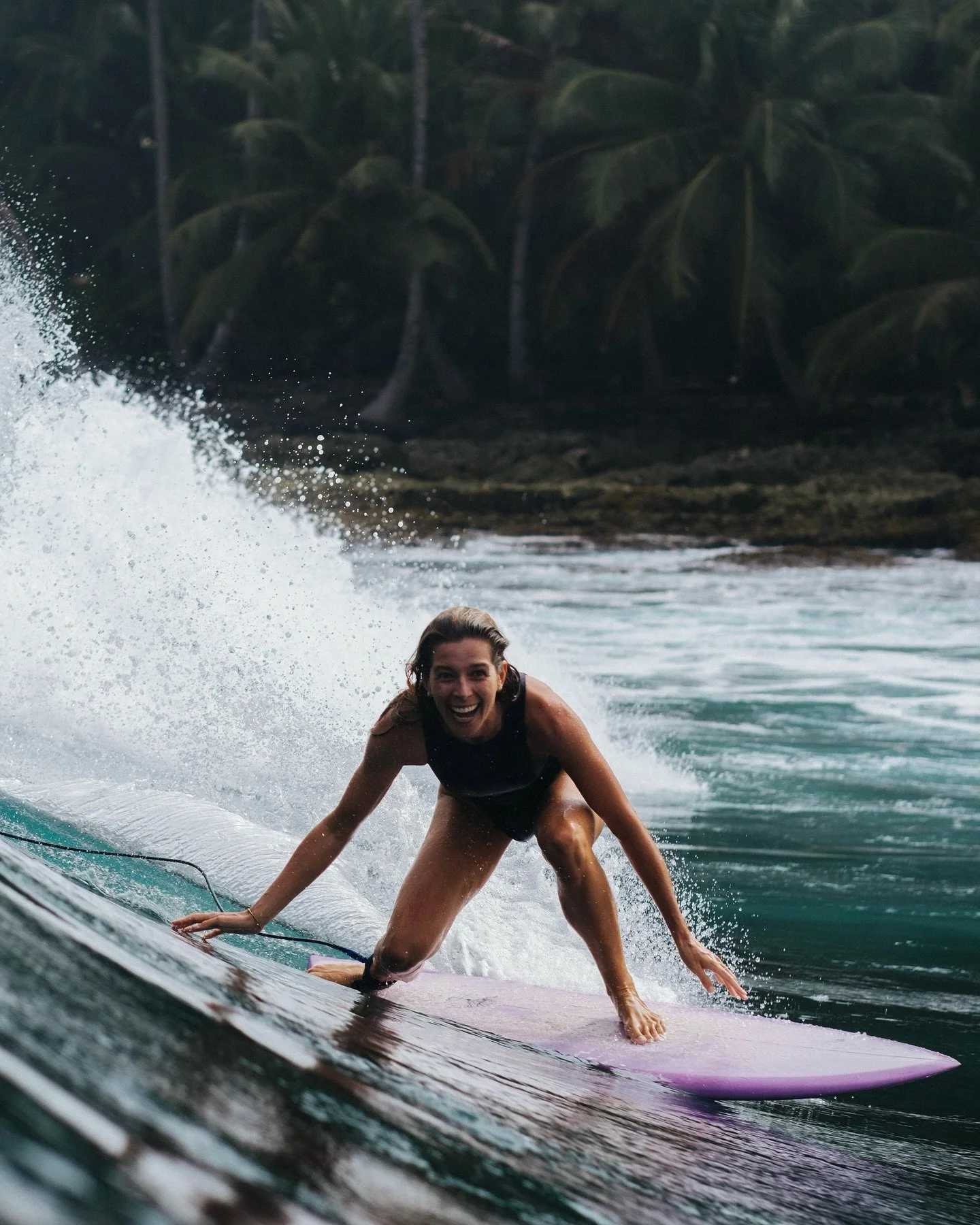 Trip of a lifetime 🌺

🎥 @maxriton @leamzn @aweraresort 

#mentawaiislands #surfgirls #girlssurftrip #aweraresort #surfretreat #girlhood #islandescape #turquoisewater #tropicalparadise