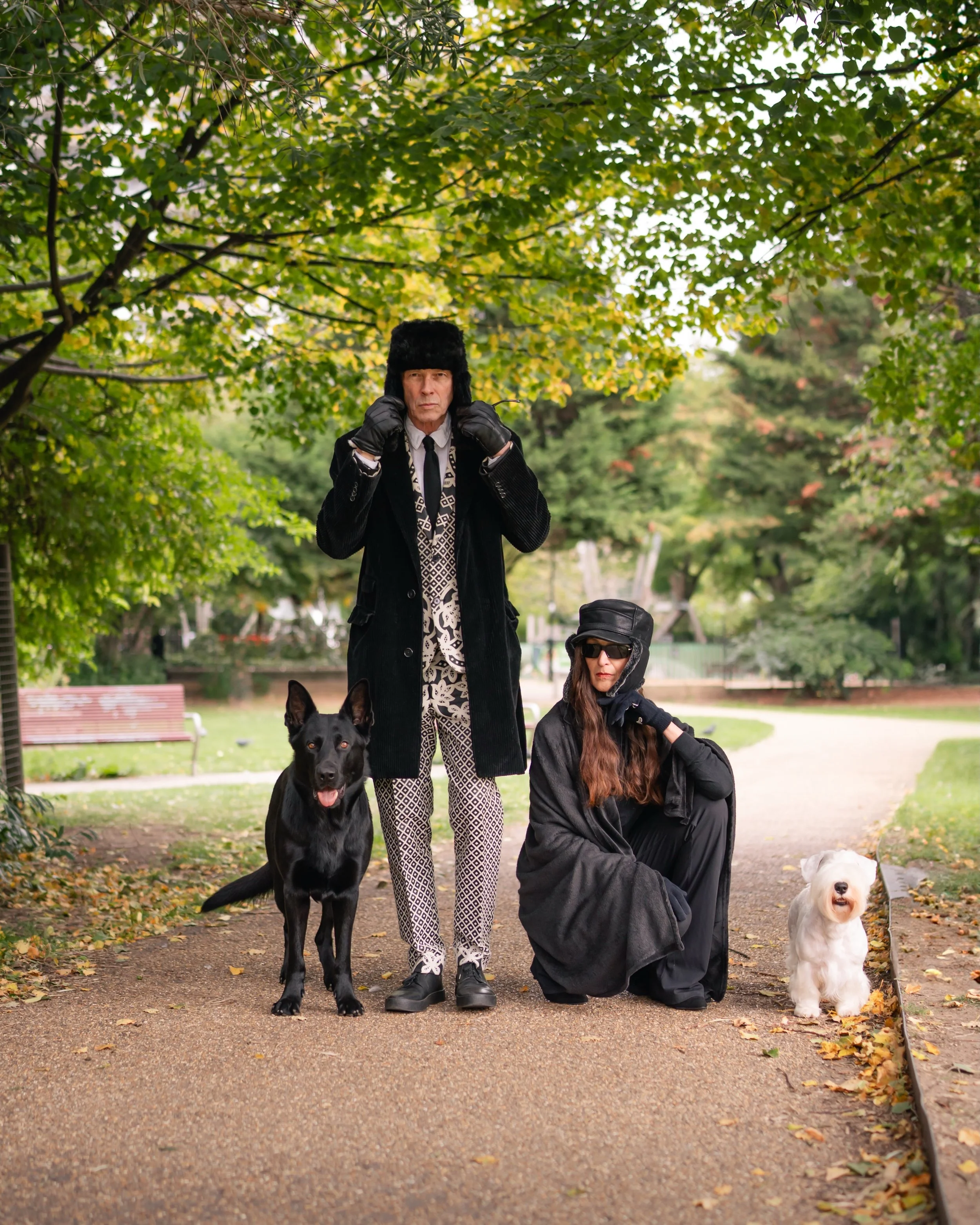 Fashion, fur and flawless energy 💥

The best time as always photographing @ali___dean &amp; @im_me_youbeyou with the gorgeous @teddyandfen 🐕
