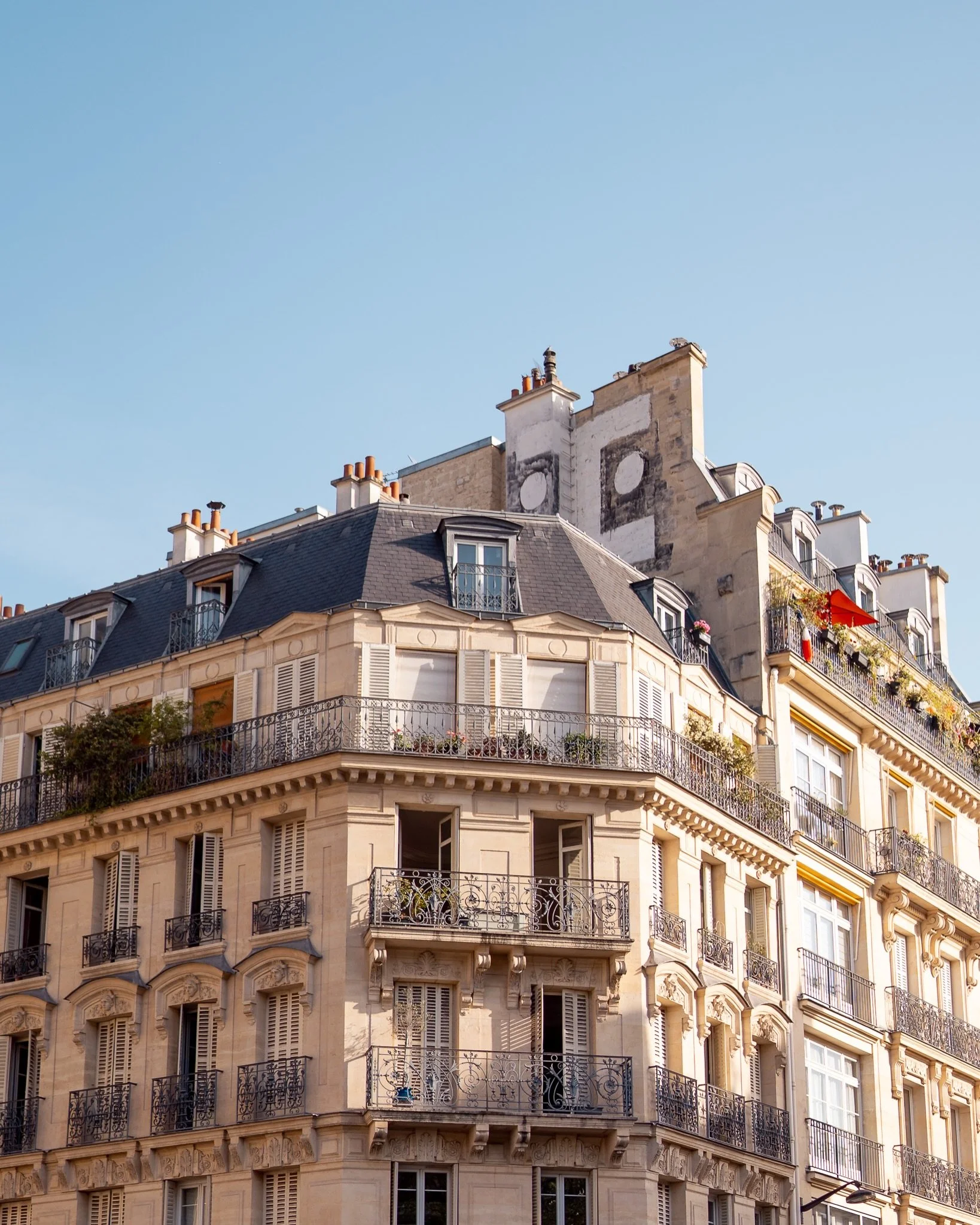 Postcards from Paris 🇫🇷

A city filled with the sweet scent of fresh pastries, the morning bells of bicycle commuters, and picture perfect views around every corner 💛