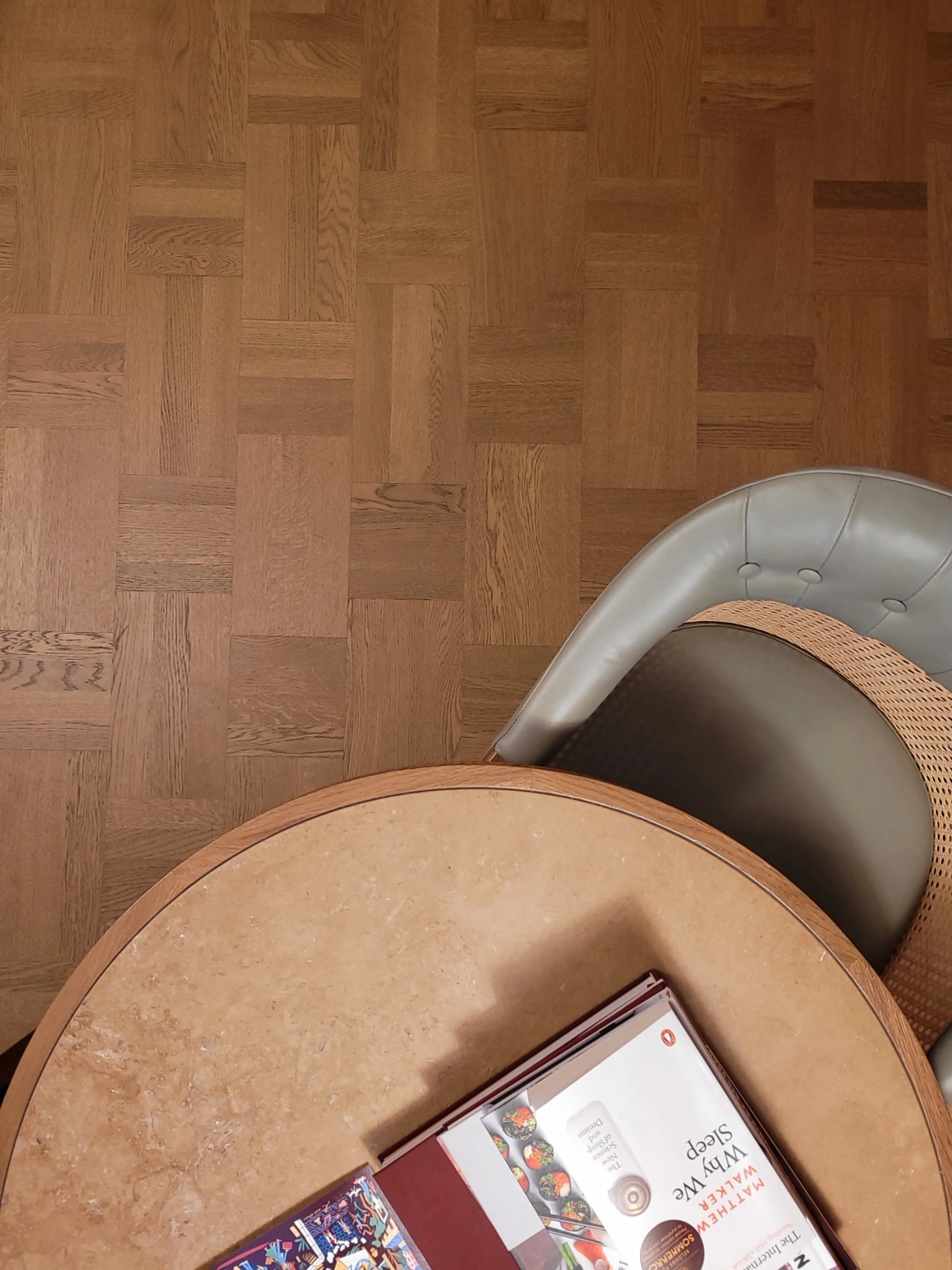SOAR Tailored. Sommerro Hotel. Spesialdesignet rutemønster