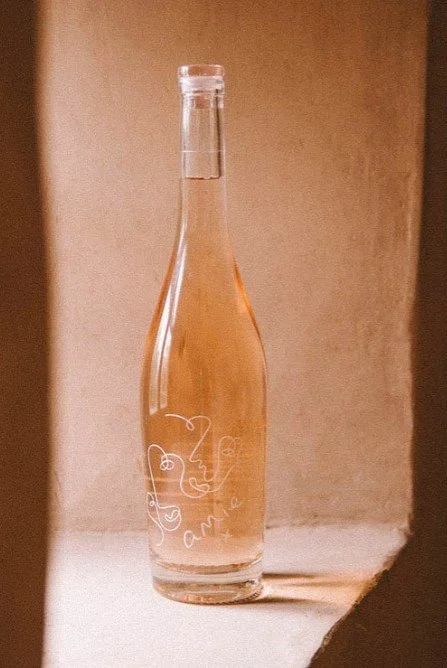 Amie x single bottle lifestyle.jpg