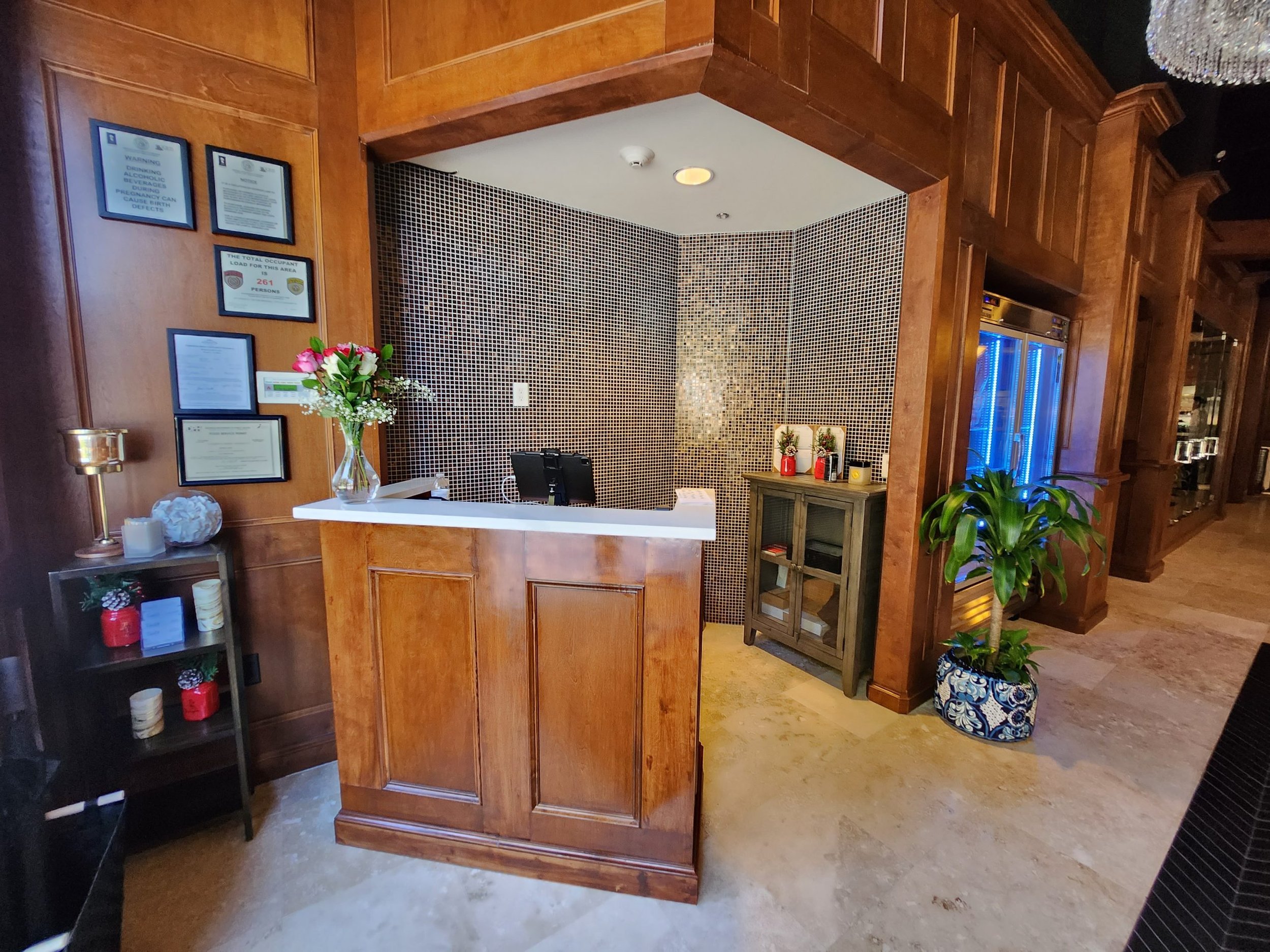 An image of Luci's interior 07