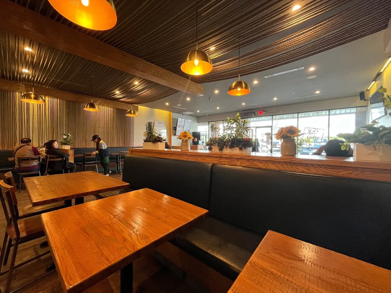 An image of Sambong's interior 05