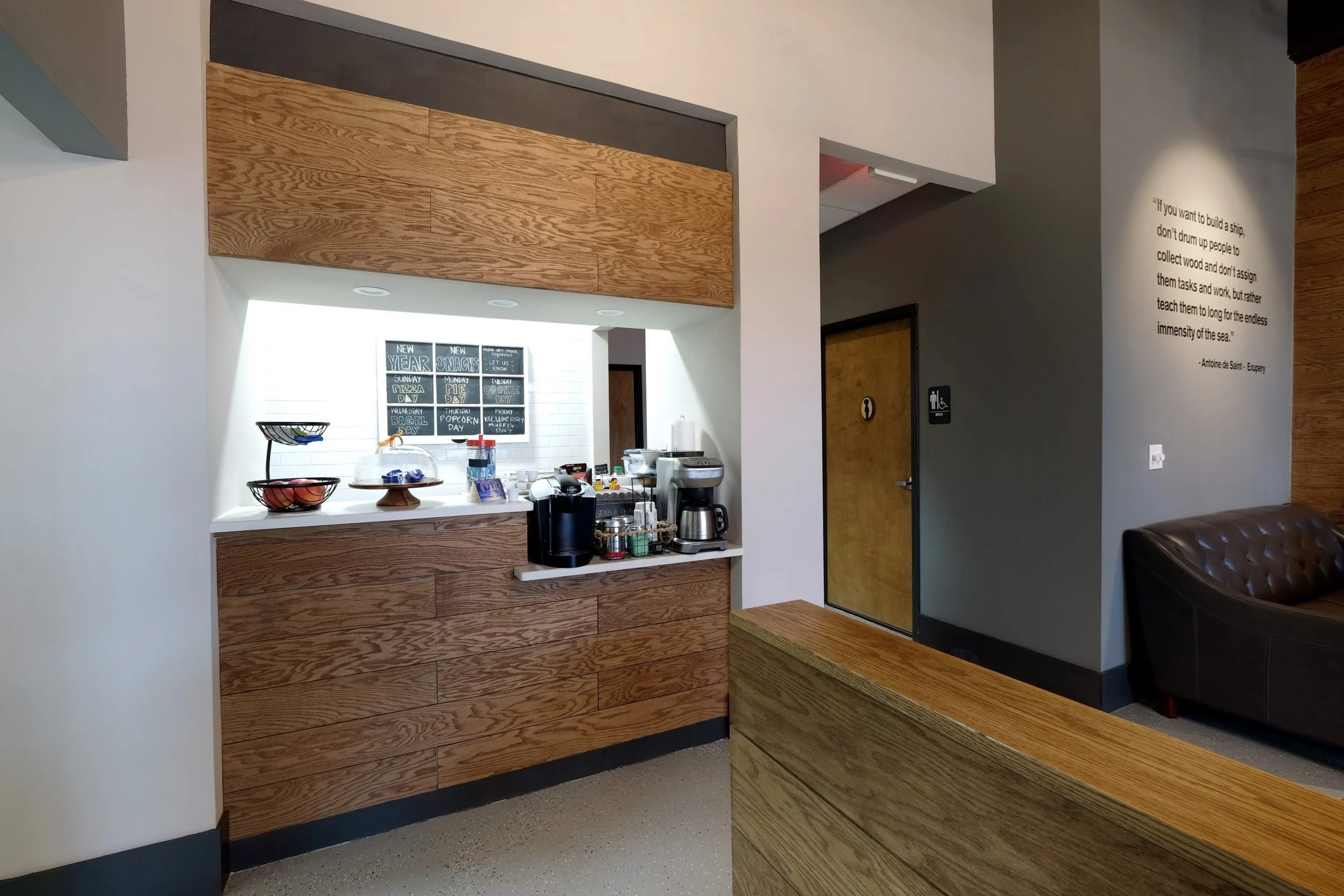 An image of Study Co.'s interior 06