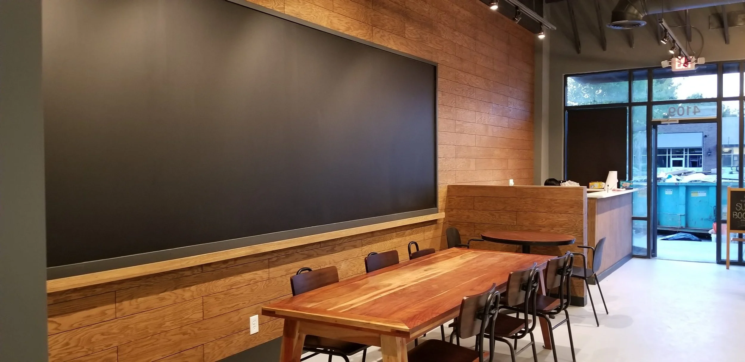 An image of Study Co.'s interior 02