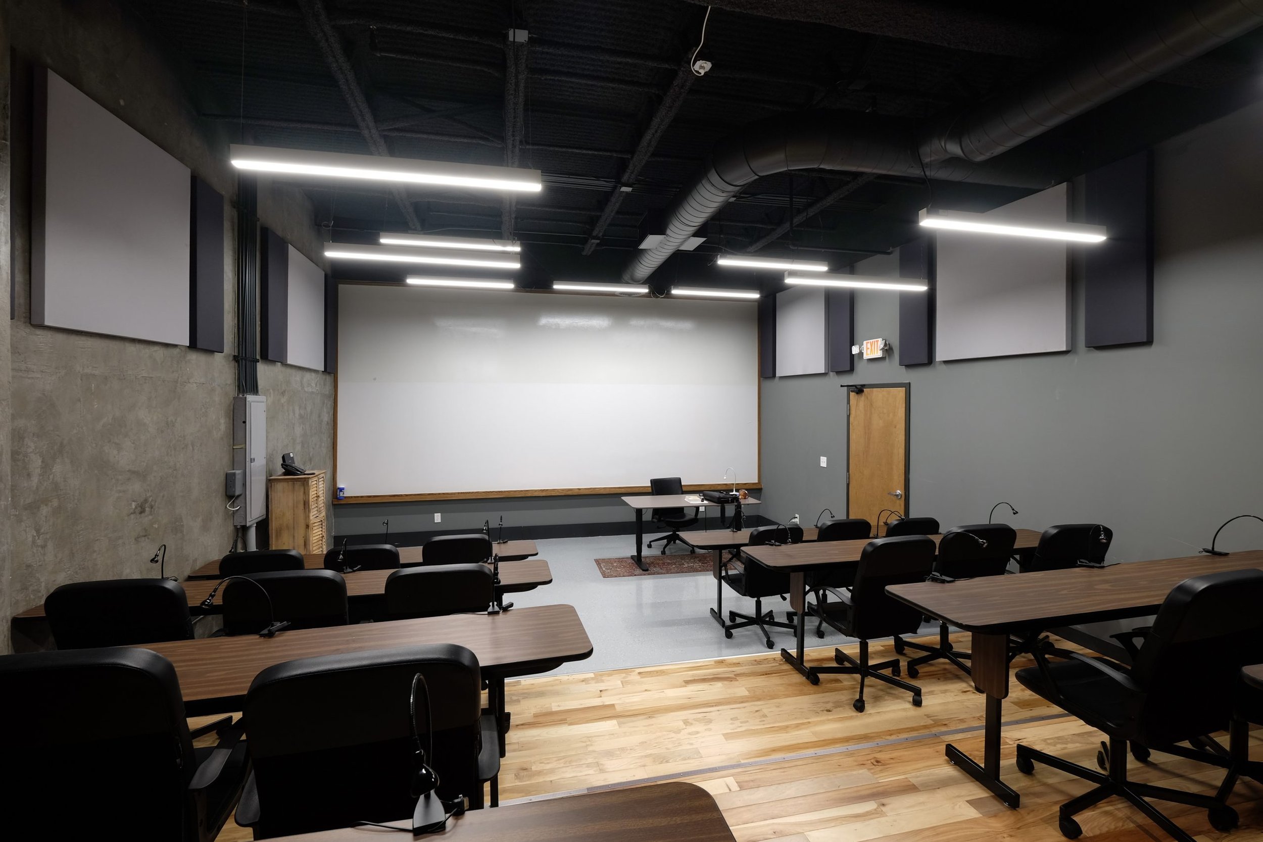 An image of Study Co.'s interior 03