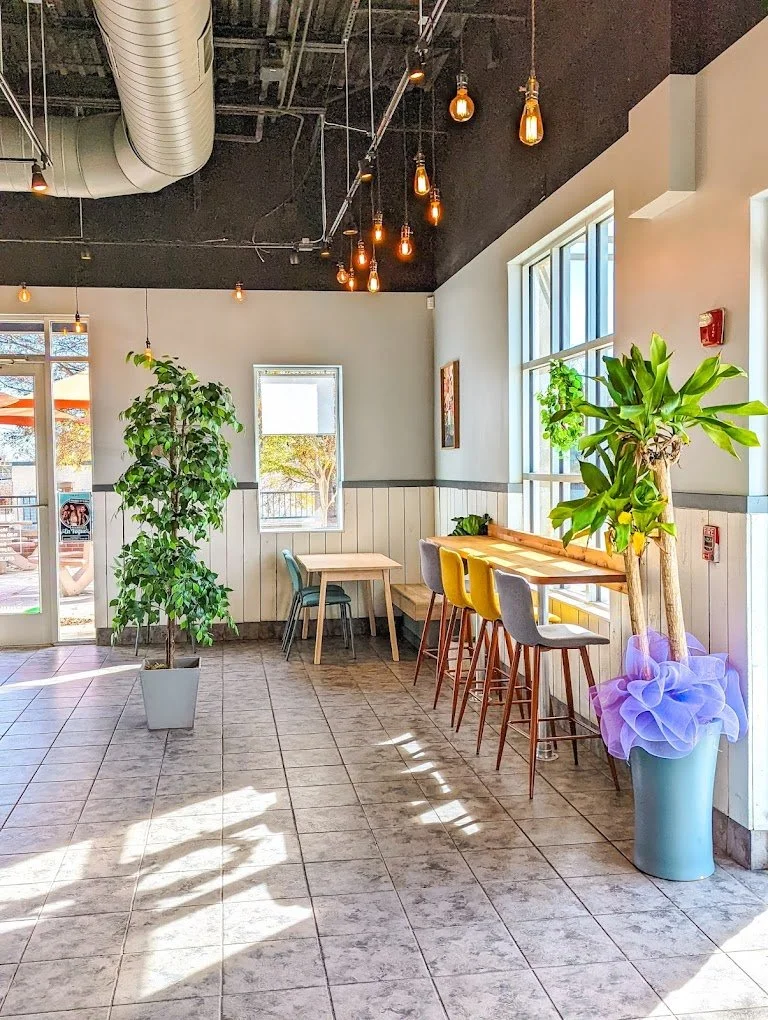 An image of KBOP's interior 01