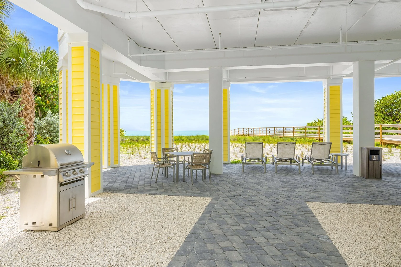 Beachview_Grillarea.jpg