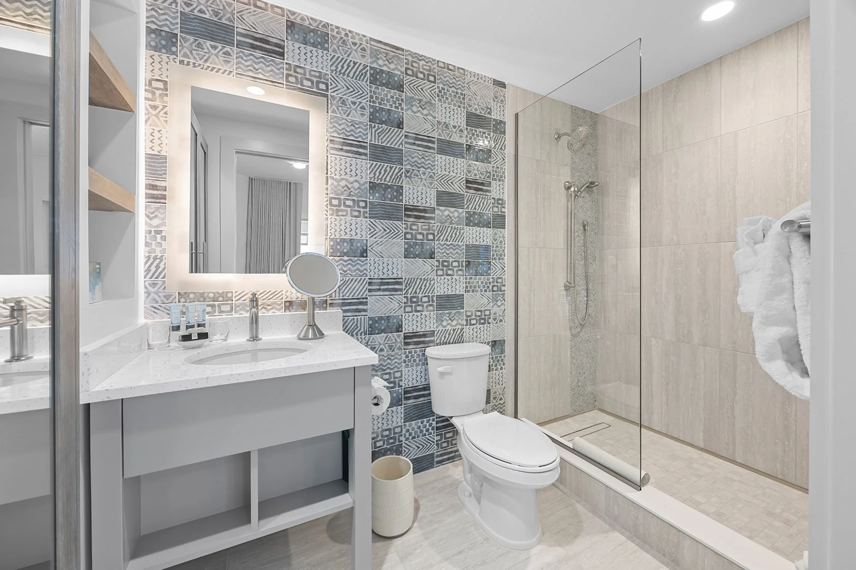 JumoniaSte_Bathroom.jpg