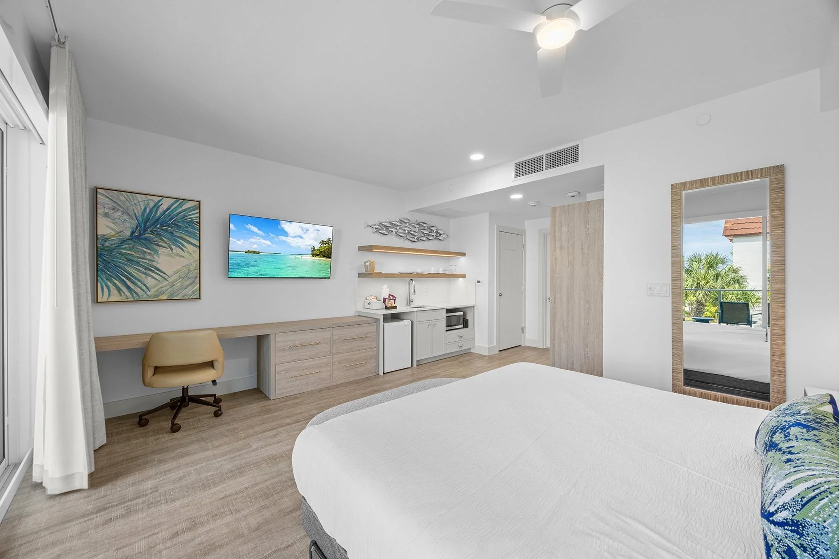 JuniorSt_Bedroom.jpg