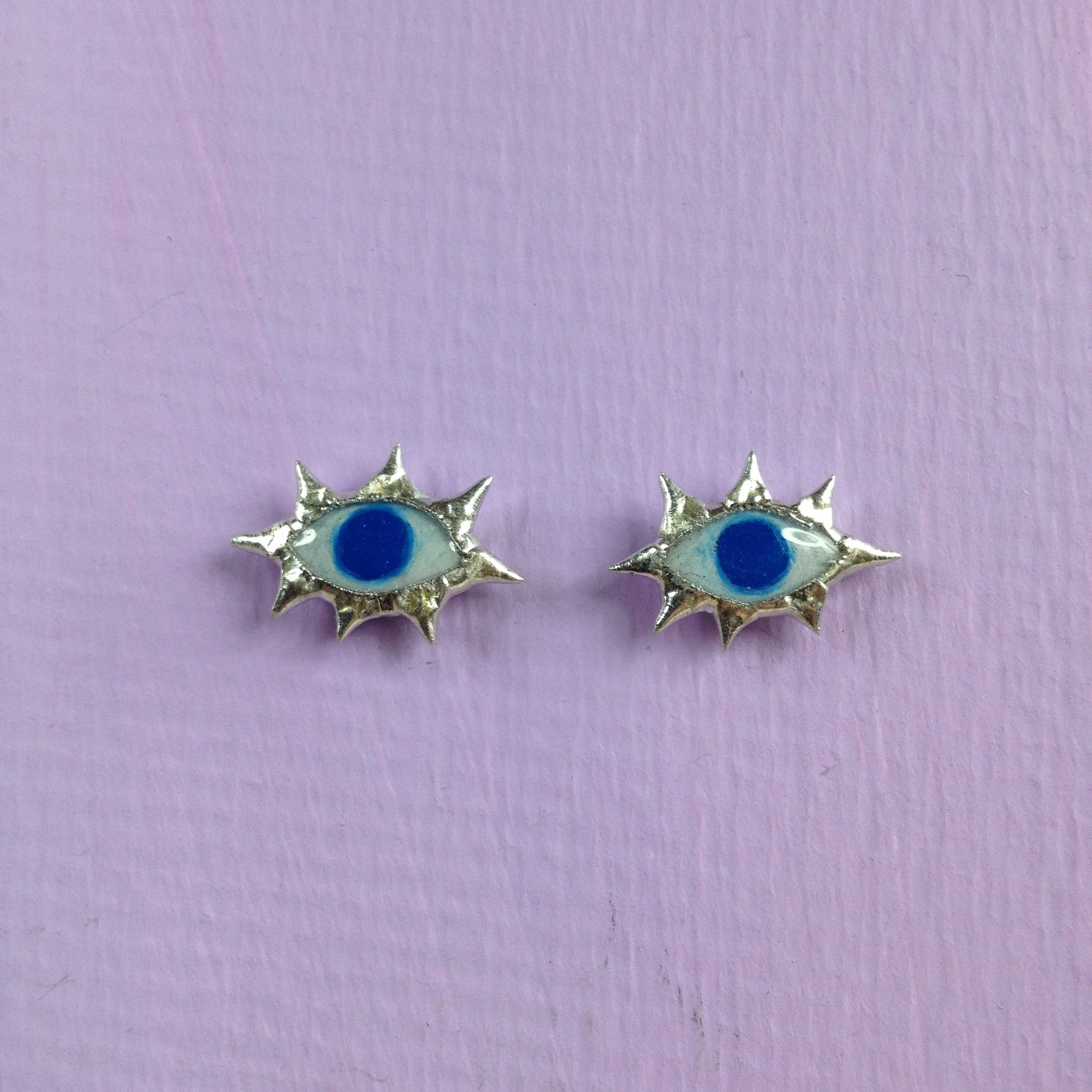 eye earrings