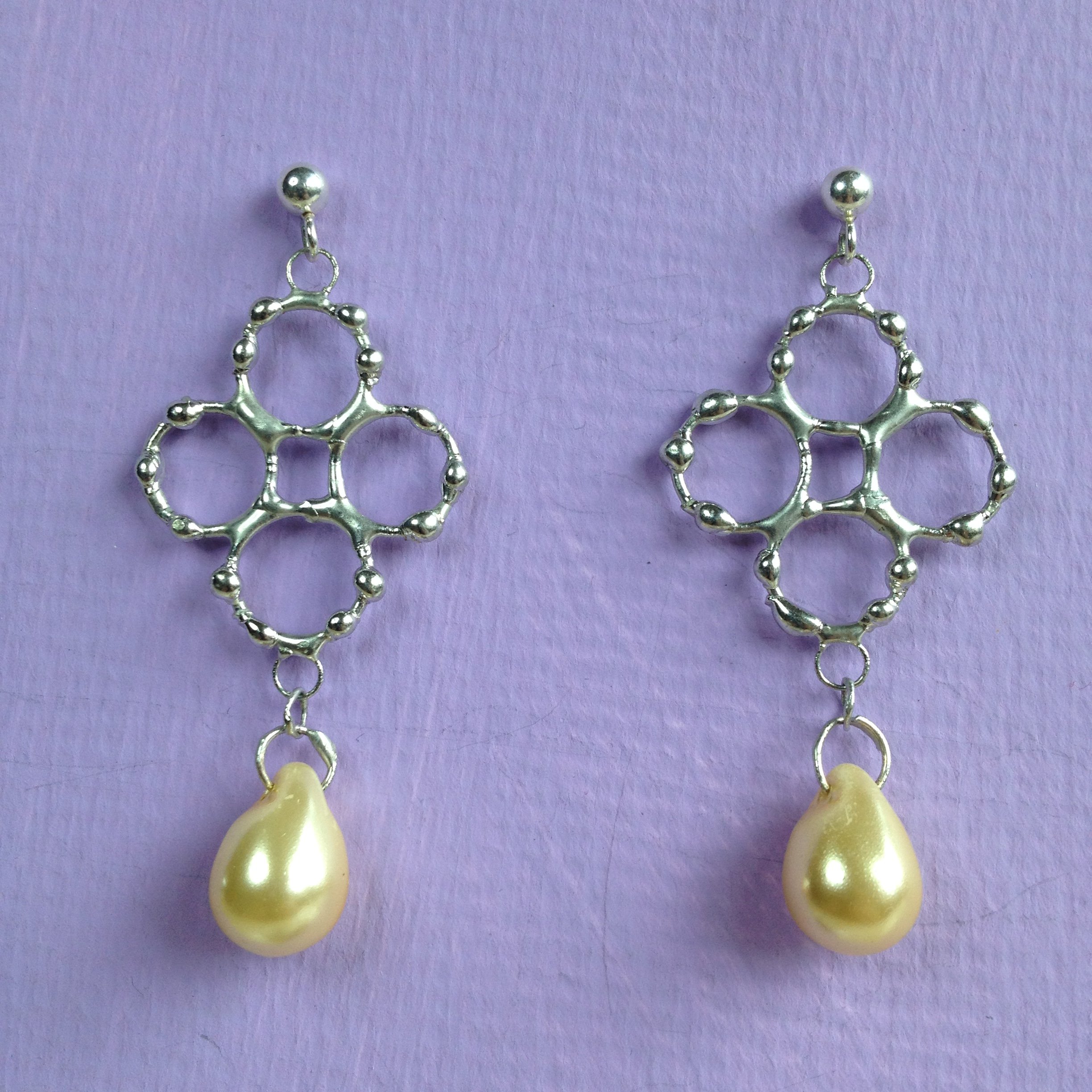 Johannes VI earrings
