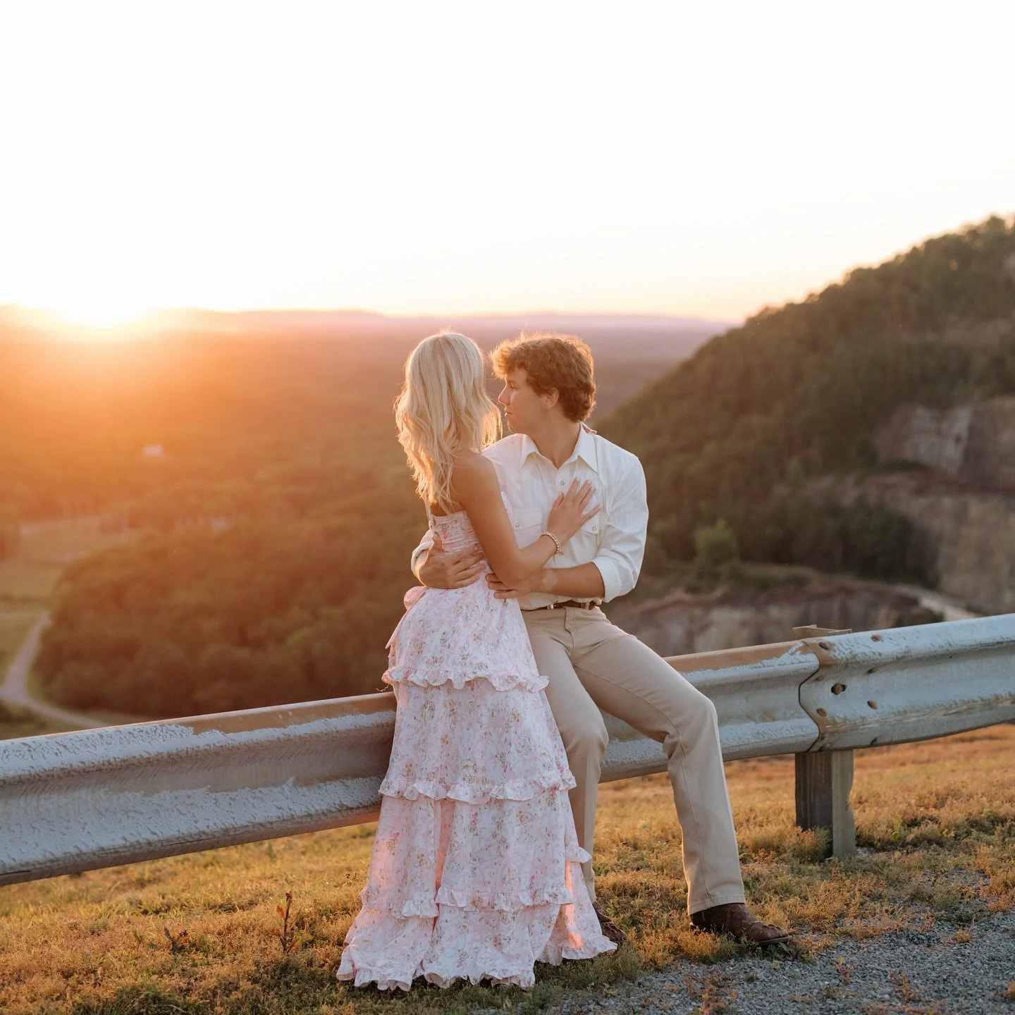 Lake views, golden light, and two hearts completely at home with each other. Ella &amp; Braeden made this one magic 🌅