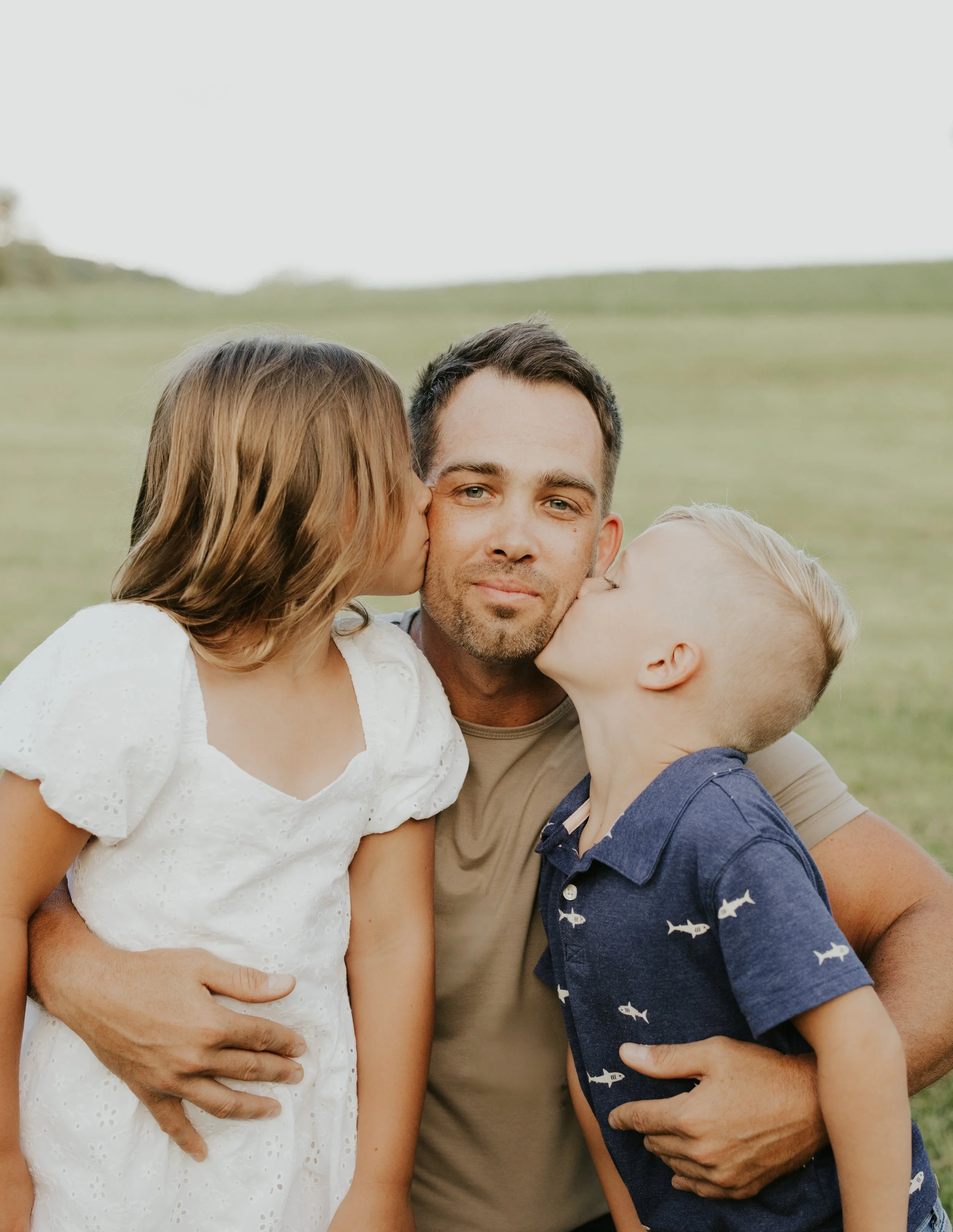 North Georgia Family Photographer | Vacation Cabin Session in Blue ...
