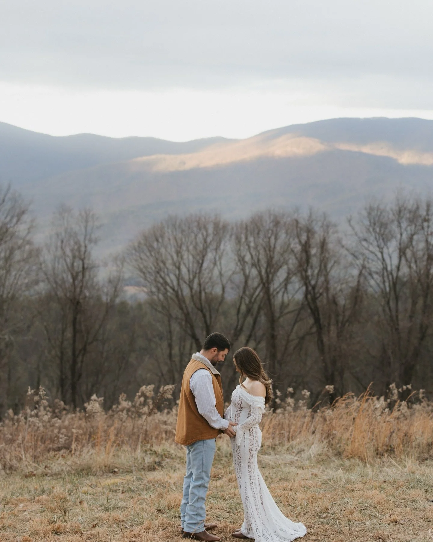 And just a few days later, Shannon and Blake welcomed their sweet little addition ⛅️⛰️
