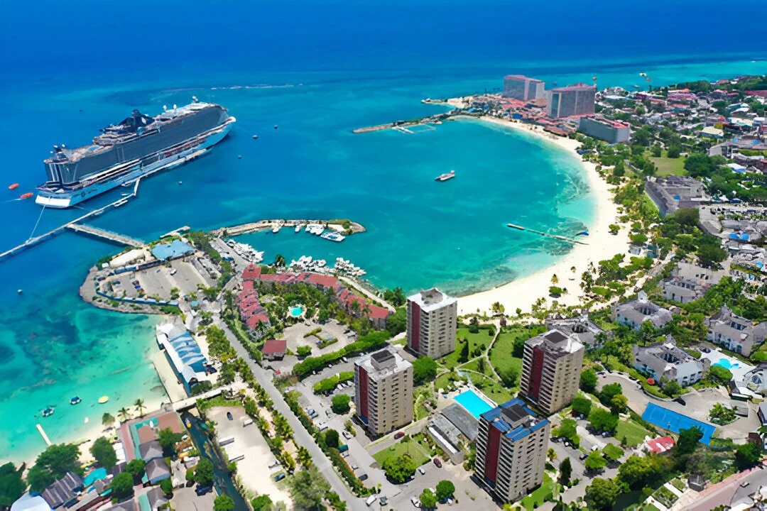 Cayman Islands Travel Guide