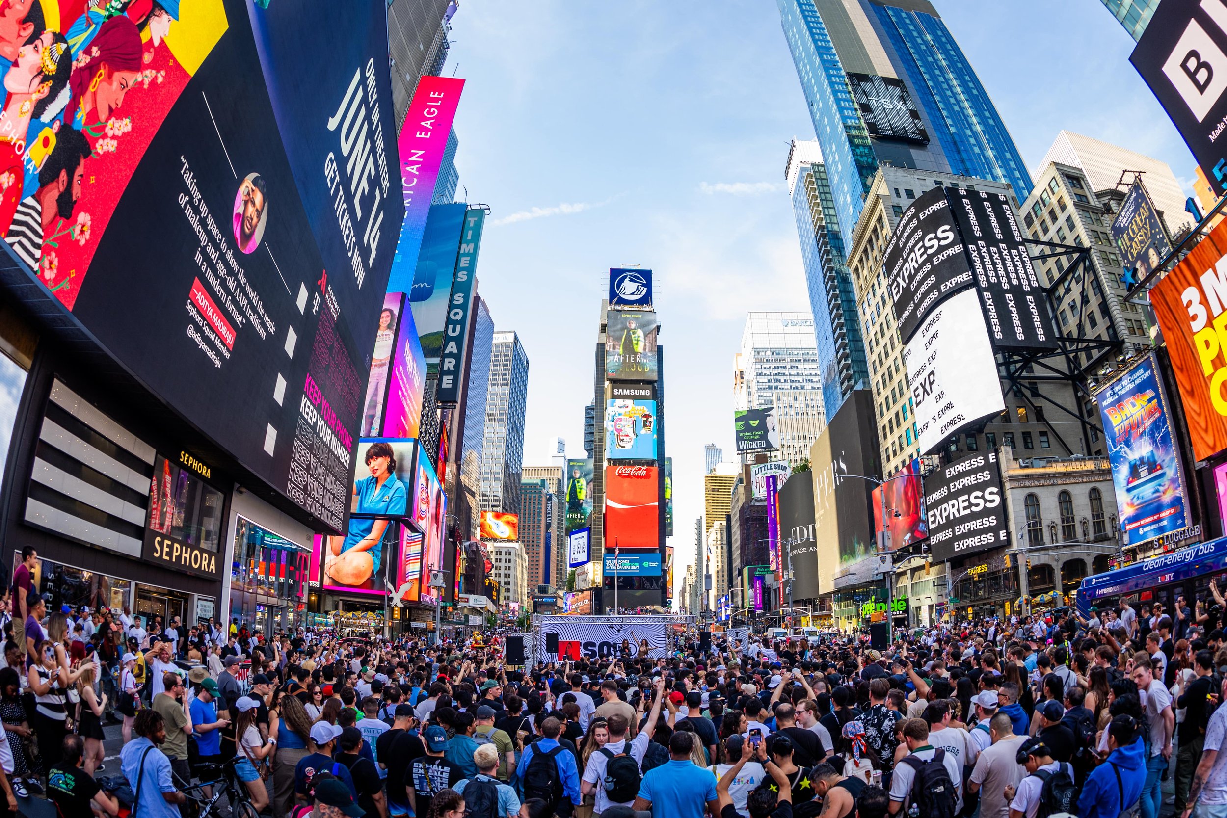 TIMES SQUARE2024_0521_172851-6248_EC-min.jpg