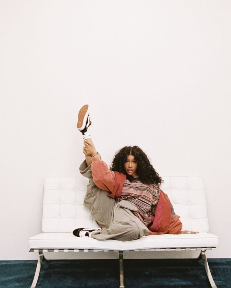 SZA es la nueva directora creativa de Vans: autenticidad y moda sin guión