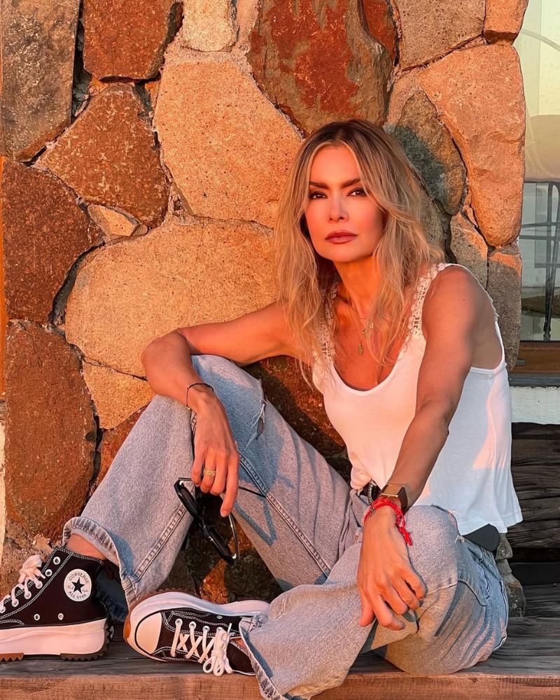 Paola Camaggi: elegancia espontánea y belleza que trasciende