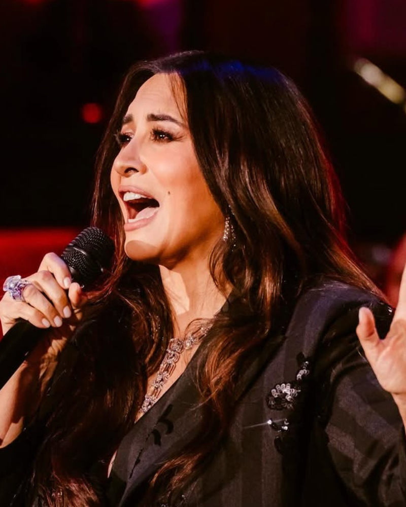 Myriam Hernández deslumbra en el escenario en la primera noche del Festival de Olmué