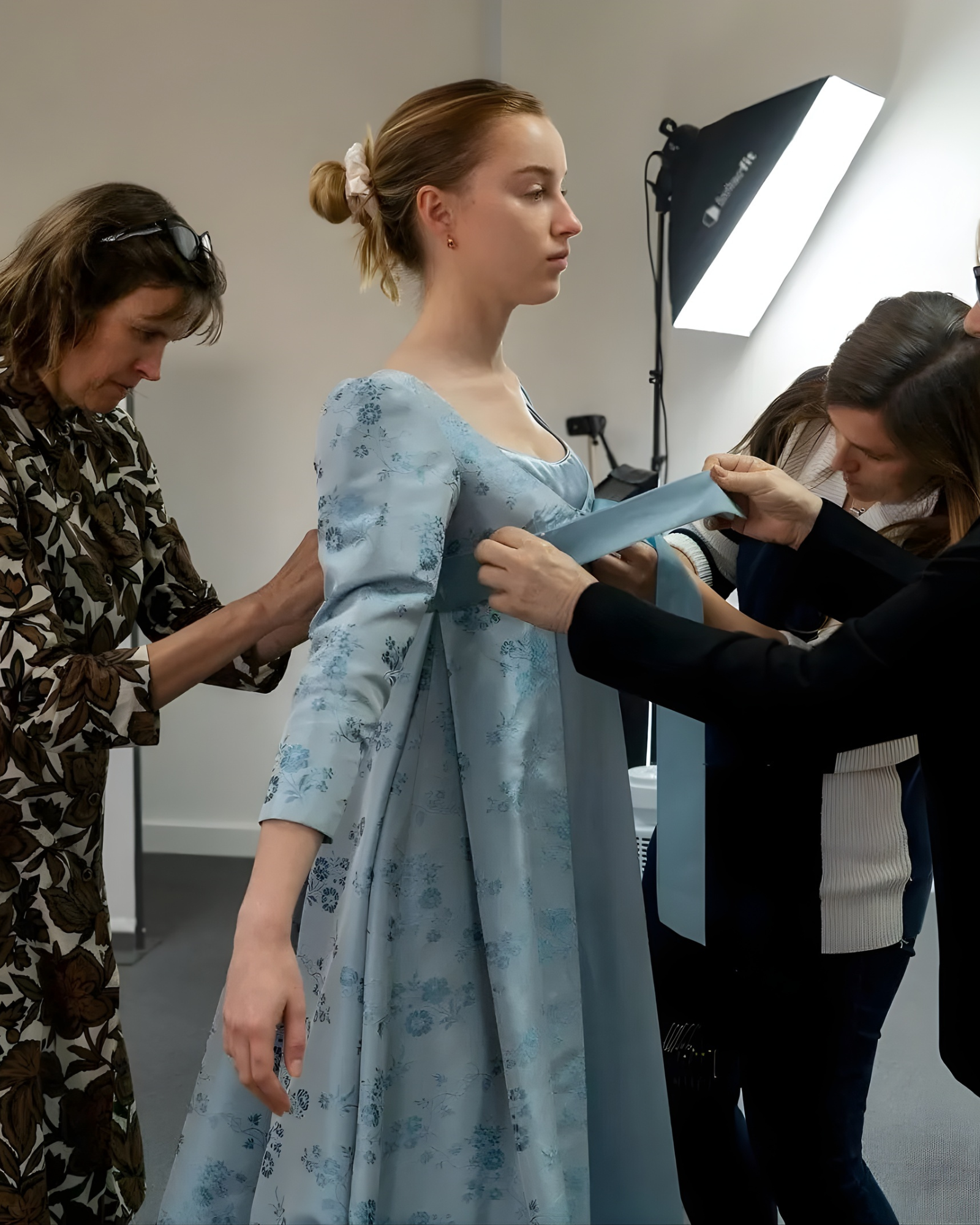 En entrevista exclusiva con los diseñadores de vestuario de “Bridgerton” : “No intentamos recrear la historia”