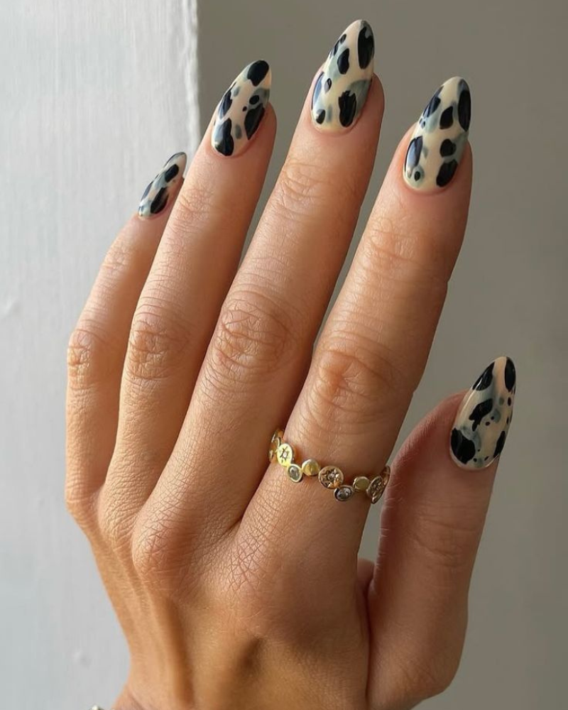 Uñas dálmata: la tendencia minimalista que marcará el otoño-invierno 2026