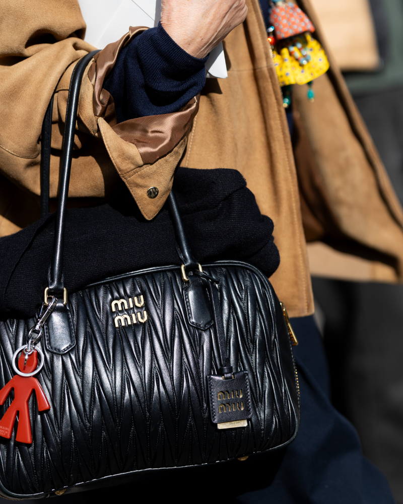 carteras con charms (4).png