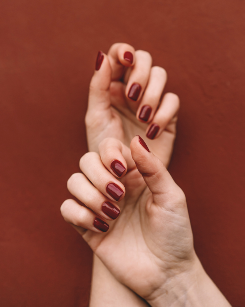 Uñas otoño-invierno: los colores que sí o sí tienes que probar esta temporada