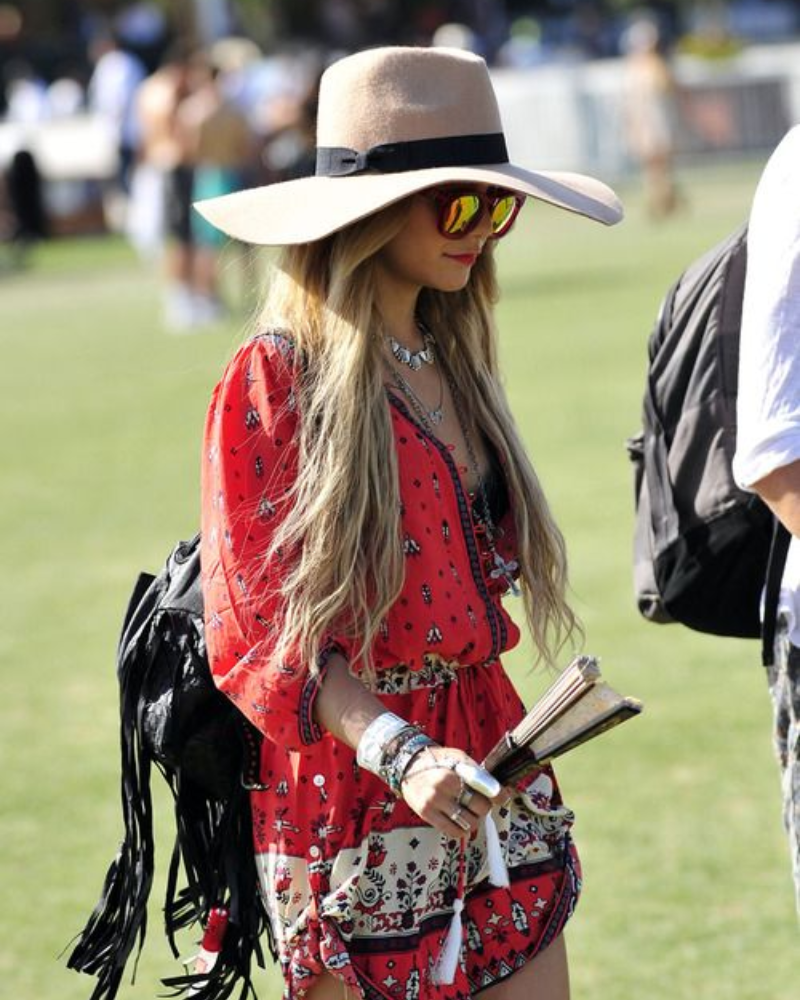 Vanessa Hudgens (3).png