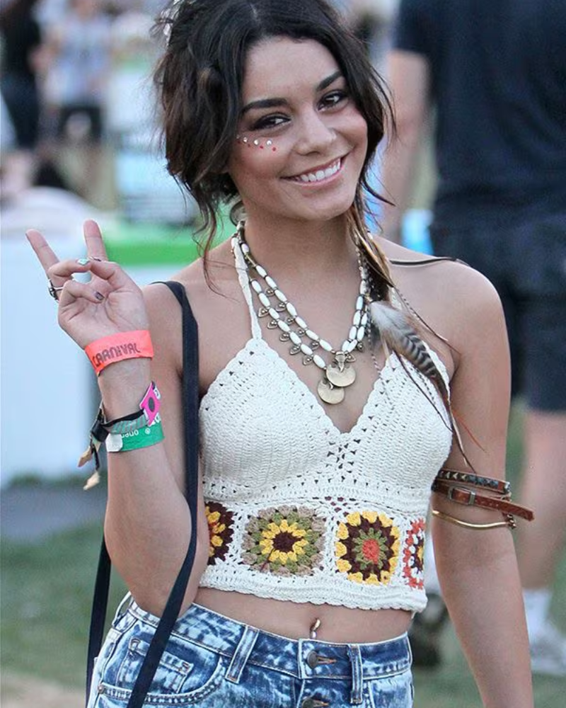 Vanessa Hudgens (7).png