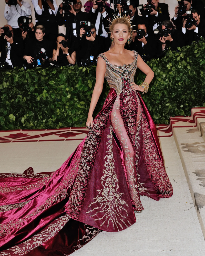Blake Lively en la Met Gala: elegancia, narrativa y momentos inolvidables