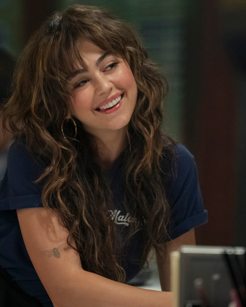 El corte de pelo de Allie en Off Campus es la obsesión beauty del momento: así nació el look de Mika Abdalla