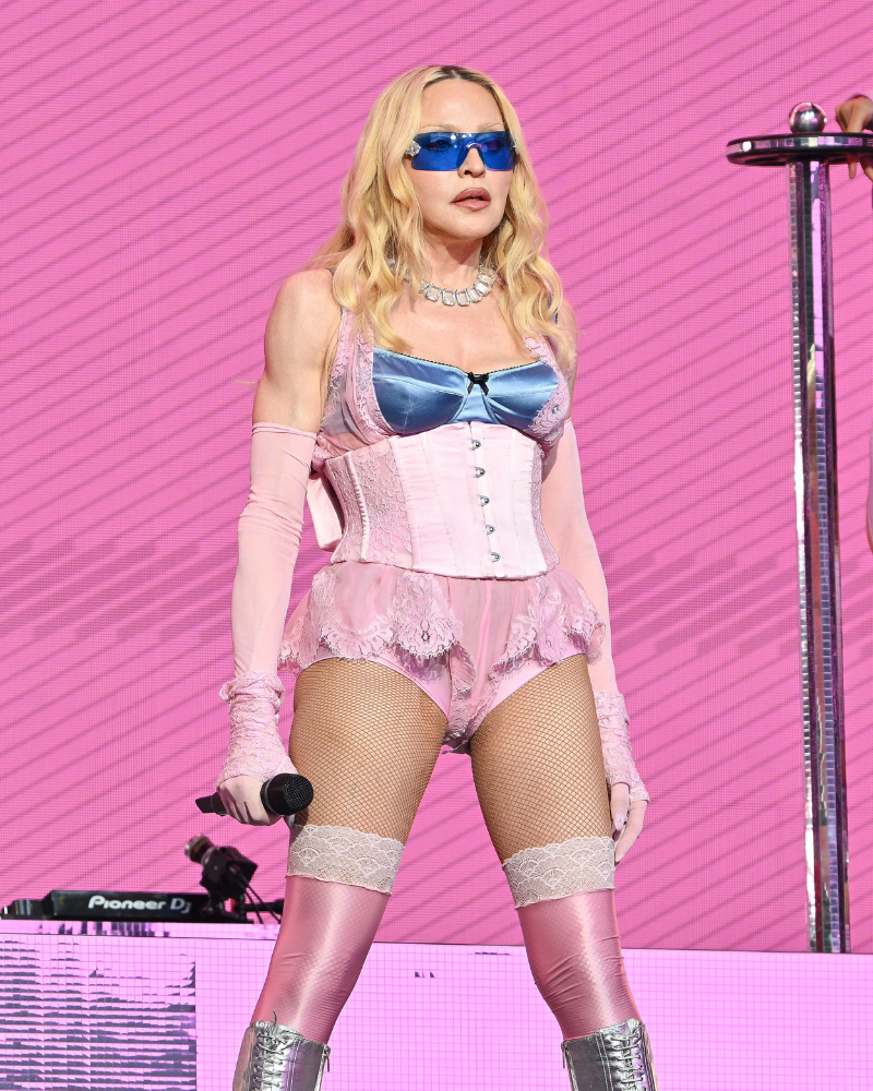 Madonna presentó su nuevo álbum con un look digno de la reina del pop