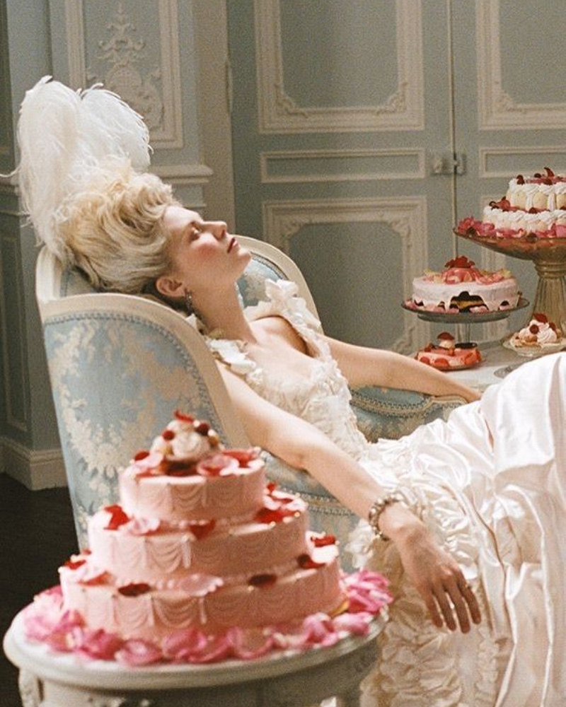 A 20 años de María Antonieta: la historia detrás del vestuario que revolucionó el cine de época