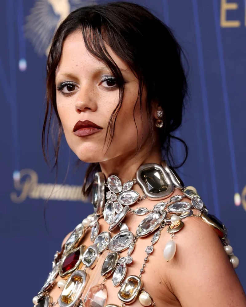 Jenna Ortega genera preocupación en redes por su apariencia