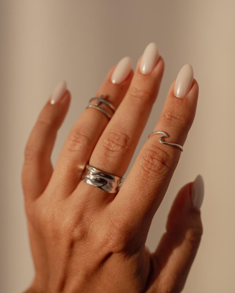 Las Angel Nails son la manicure perfecta para las novias clásicas esta temporada