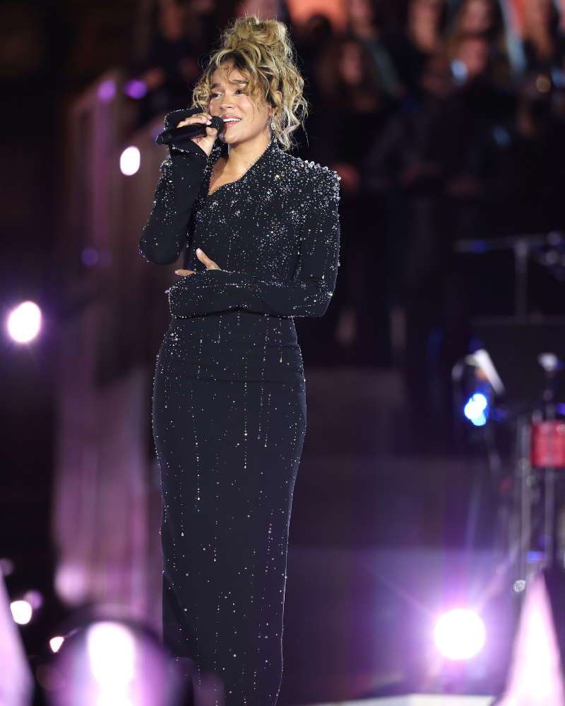 Karol G en concierto en el Vaticano