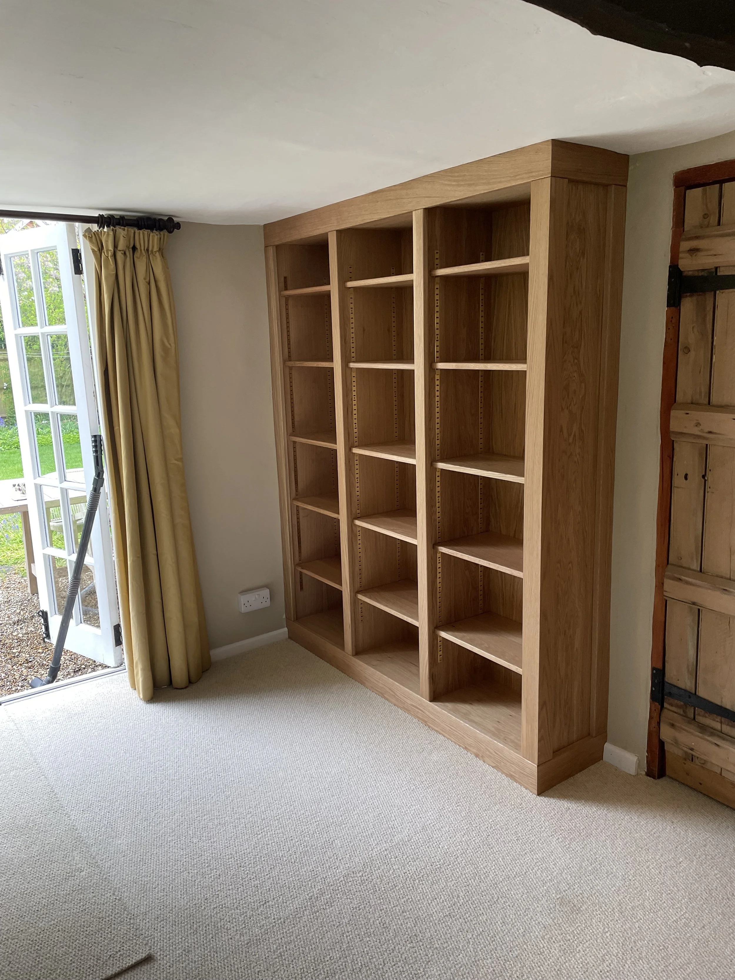 Lovely American White Oak Bookcase manufactured in the workshop and fitted for a regular client in the Hampshire area.