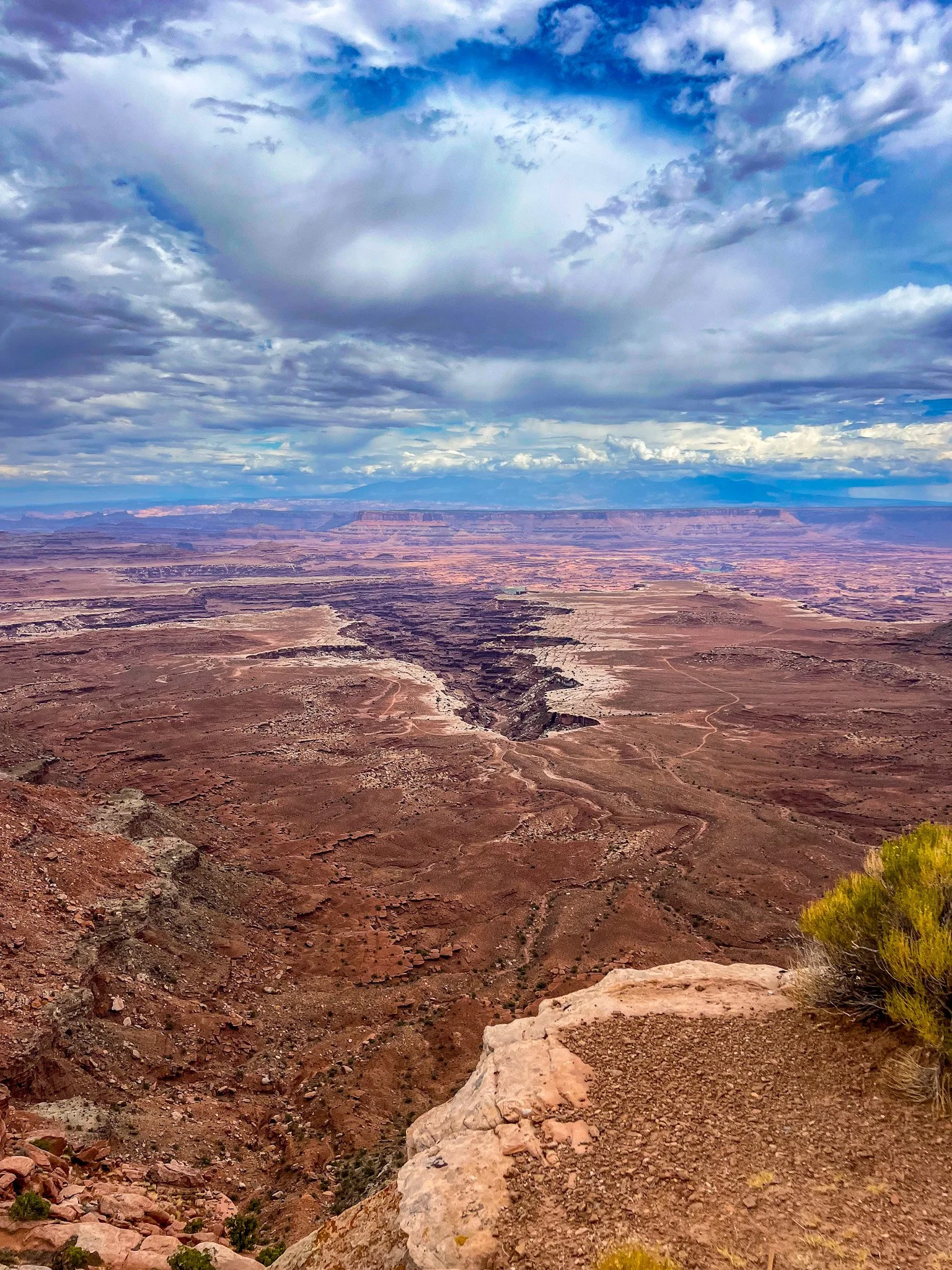 Grand View Point Overlook sweeping landscape, stops to make in Canyonlands