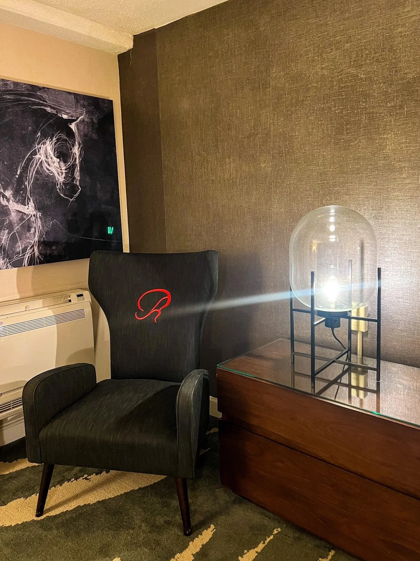 revere-hotel-boston-common-room