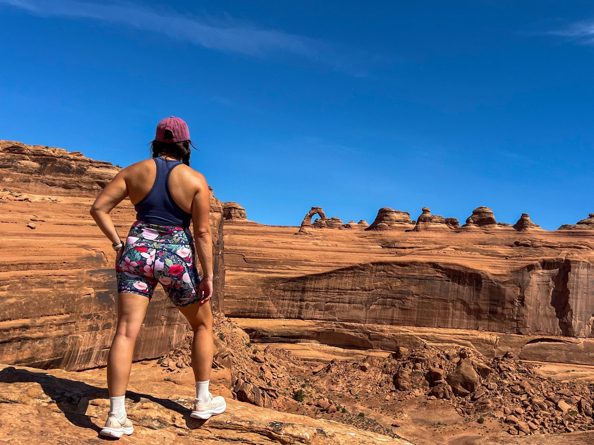 Delicate Arch hike – Spend a Week in Moab